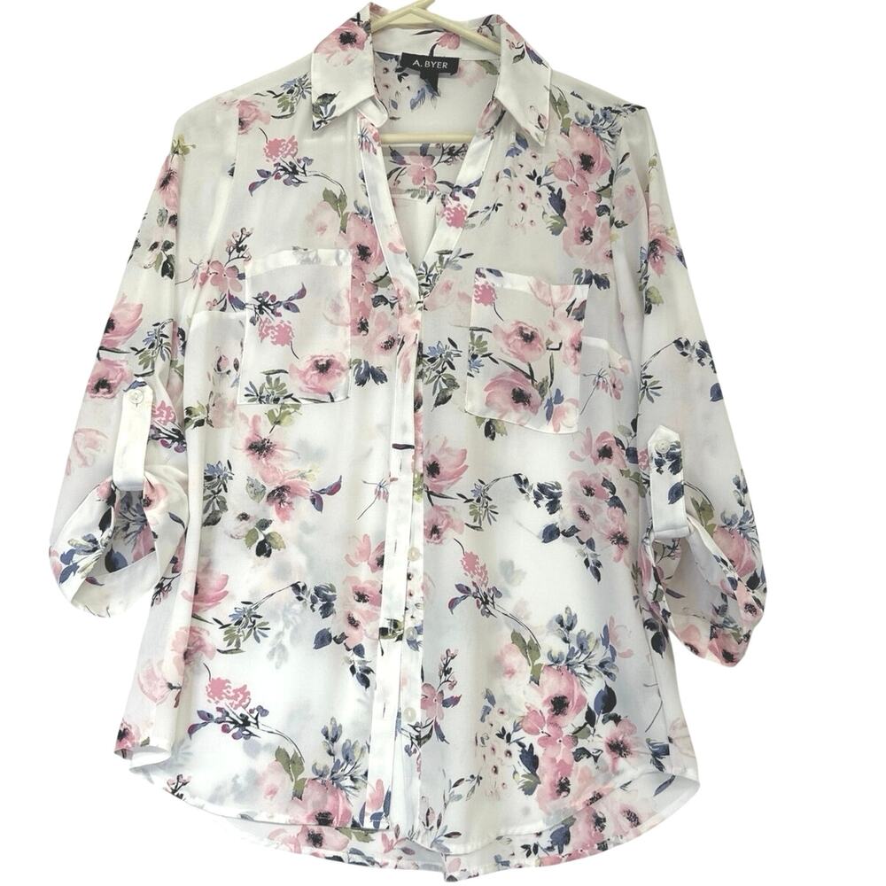 A Byer white floral button up blouse with roll tab sleeves womens size small
